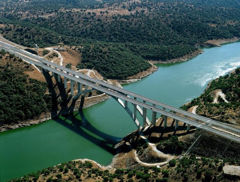 Imagen noticia: A-66. P.K 532. Puente sobre el Río Almonte
