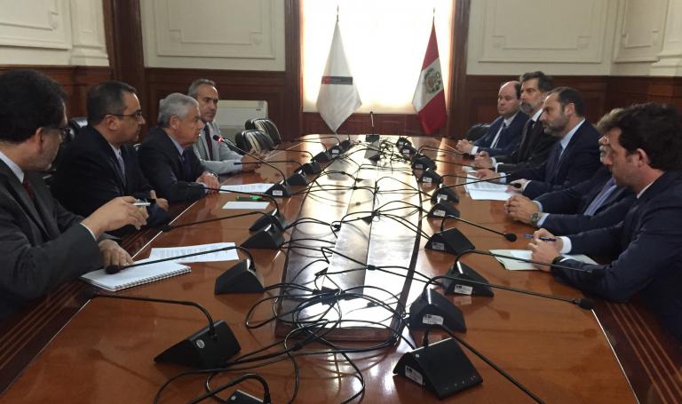 Imagen noticia: Reunión del ministro de Fomento con miembros destacados del Gobierno peruano - Ministerio de Fomento.
